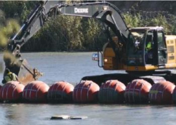 INVADÍAN TERRENO DE MÉXICO Mueven boyas del Río Bravo