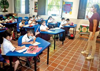 Nueva Capacitación Educativa en Apoyo a Docentes para Implementar el Plan de Estudio
