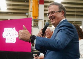 Ebrard insta a sindicatos a forjar alianza para impulsar crecimiento económico