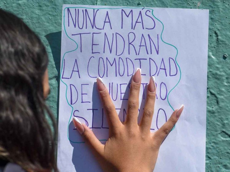 Detenido Profesor que Acosó a Alumna y le Propuso ser su Sugar Daddy en Jalisco