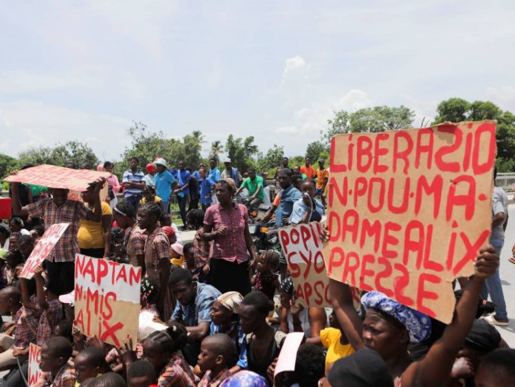 Enfermera Estadounidense y su Hijo Secuestrados en Haití Son Liberados tras Casi Dos Semanas