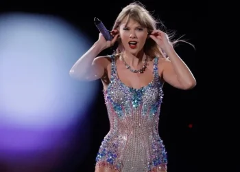 Disfrutan el concierto de Taylor Swift en el Foro Sol
