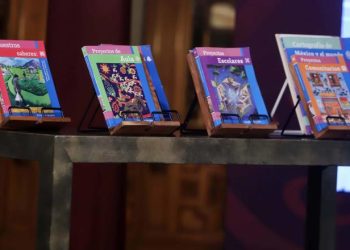 Colegios Particulares de la Ciudad de México Aceptan los Nuevos Libros de Texto Gratuitos