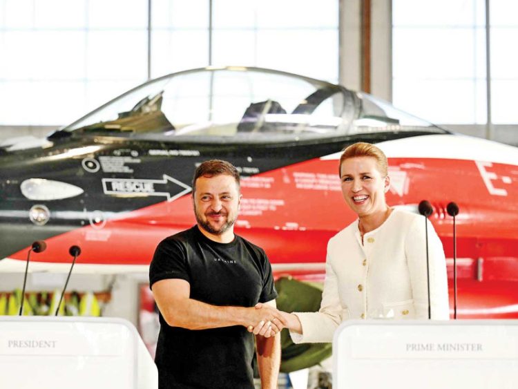 Aliados Prometen Refuerzo Aéreo para Ucrania con Cazas F-16