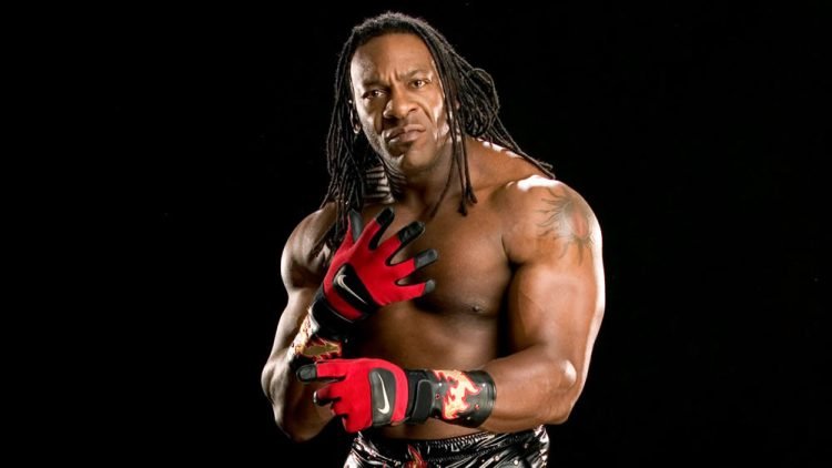 Así reaccionó Booker T por la muerte estando al aire en programa 