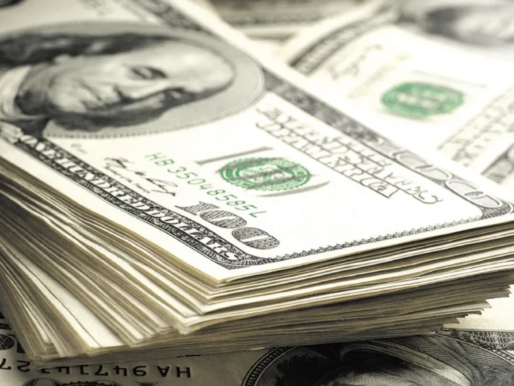 ¿Cómo está el dólar hoy lunes 28 de agosto?