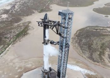 EU demanda a SpaceX por discriminación en contrataciones de asilados y refugiados