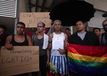 Migrantes LGBT+ denuncian discriminación en la frontera sur de México