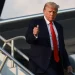 Donald Trump Abandona Atlanta Después de Entregarse en la Cárcel del Condado de Fulton por Cargos Electorales