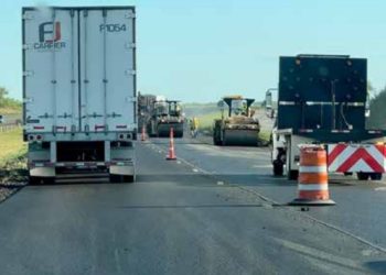 FATAL ACCIDENTE EN ENCINAL Fallecen dos laredenses en fuerte colisión sobre la IH35