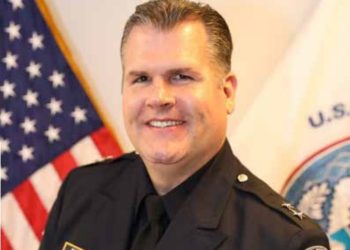 HAY NUEVO DIRECTOR Asume Donald R. Kusser dirección regional de CBP