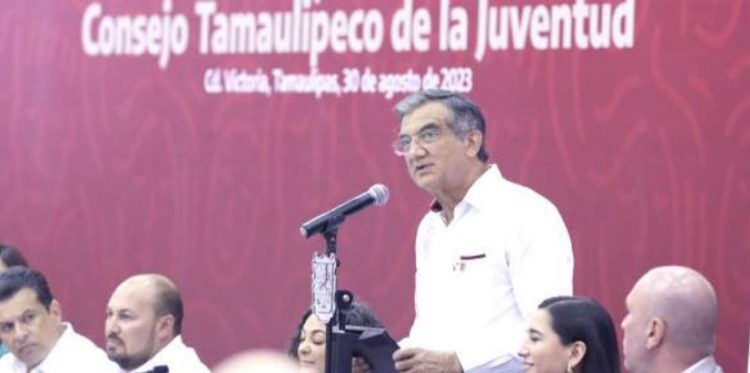 PARA DISMINUIR DESIGUALDAD A trabajar, invita Gobernador a jóvenes