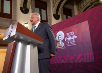 López Obrador Viaja a Colombia y Chile para Abordar Seguridad y Conmemorar el Golpe de Estado