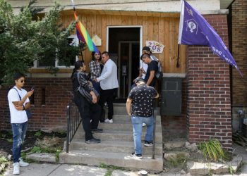 Desafíos persistentes en la gestión de solicitudes de asilo en Canadá a pesar de la barrera fronteriza