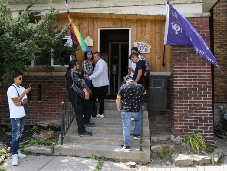 Desafíos persistentes en la gestión de solicitudes de asilo en Canadá a pesar de la barrera fronteriza