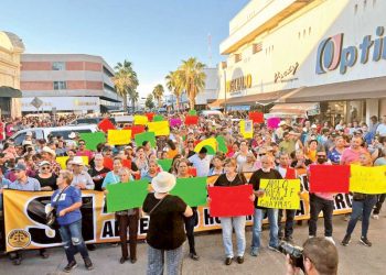 Miles de Sonorenses Marchan en Protesta por Altas Tarifas de CFE y Exigen Subsidio de Verano