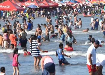 Emitieron alerta por bacteria “devoradora de carne” en aguas del Golfo de México