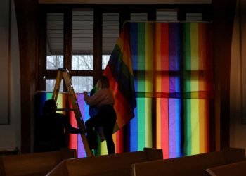 Corte Suprema de Texas Permite Prohibición de Tratamientos de Cambio de Sexo en Niños