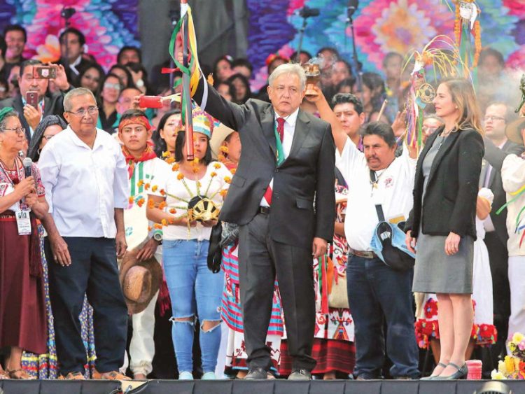 AMLO Entregará el Bastón de Mando a Candidato de Morena para 2024