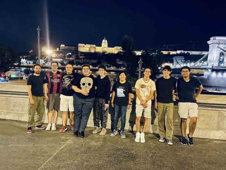 México Destaca en la Olimpiada Internacional de Informática en Hungría