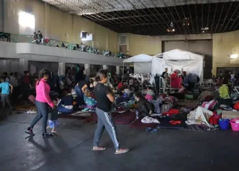 Migrantes provocan pérdidas millonarias: La crisis migratoria afecta a empresas locales que dependen del turismo fronterizo, dice la Concanaco Servytur