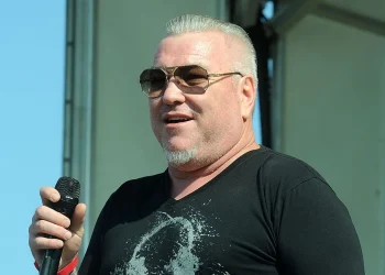 Muere Steven Harwell, vocalista de la banda Smash Mouth y cantante del tema de ‘Shrek’