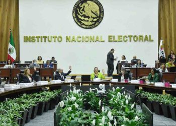 Morena dispuesto a tres debates presidenciales; PAN quiere cinco