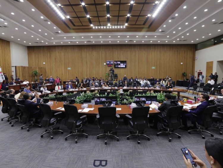 INE otorga medidas cautelares contra López Obrador y Xóchitl Gálvez por riesgo de violar ley electoral