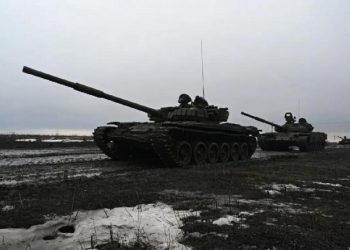 Polonia suspende suministro de armas a Ucrania en medio de tensiones comerciales