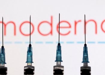 FDA autoriza vacunas actualizadas contra las nuevas variantes de COVID-19