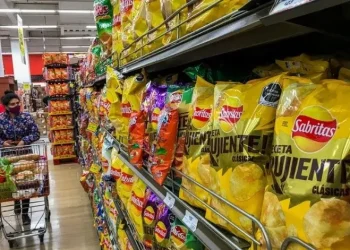 México prohíbe donas, pollo frito, pizzas congeladas, palomitas para microondas, botanas saladas y más