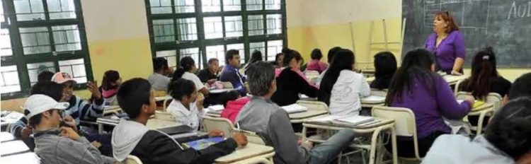 SECUNDARIAS EN LA LONA Preocupa bajo nivel académico de alumnos