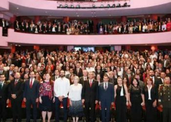 CUMPLE UN AÑO Presenta Américo 365 días de trabajo