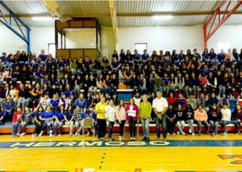 Imparten conferencia sobre la prevención del cáncer de mama