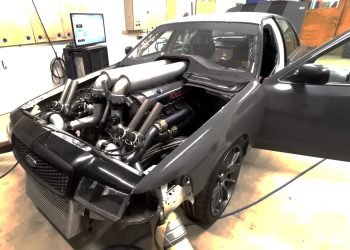 Alguien pensó que era una gran idea meter el motor de un tanque a un Ford, lo increíble es que funciona