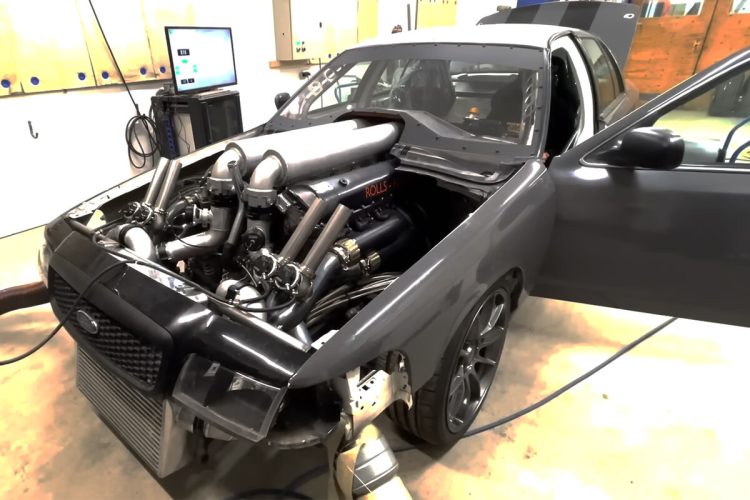 Alguien pensó que era una gran idea meter el motor de un tanque a un Ford, lo increíble es que funciona