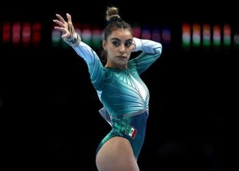 La Gimnasta Mexicana Ahtziri Sandoval Celebra su Pase a los Juegos Olímpicos de París 2024 y Destaca la Unión del Equipo Nacional