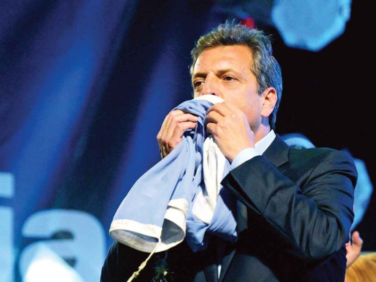 Oficialismo argentino gana primera vuelta presidencial; la izquierda saca ventaja