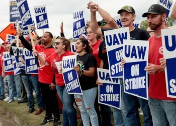 Huelga en el Sector Automotor de EE. UU.: El Sindicato UAW Amplía su Alcance Incluyendo una Planta de GM