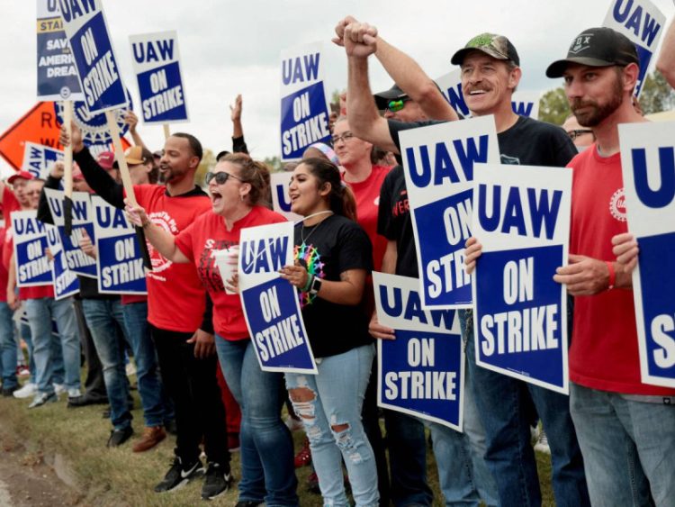 Huelga en el Sector Automotor de EE. UU.: El Sindicato UAW Amplía su Alcance Incluyendo una Planta de GM