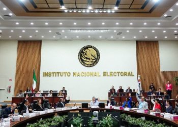 INE Aprueba Paridad en Gubernaturas: Partidos Deben Postular al Menos 5 Mujeres