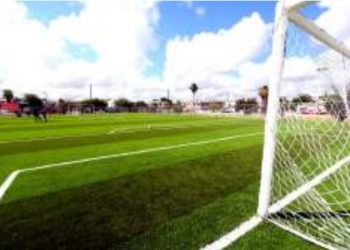 Rehabilitan espacio deportivo en Las Torres