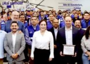 CUMPLE MAQUILADORA Reconoce el Gobierno del Estado a empresa Medline Nuevo Laredo
