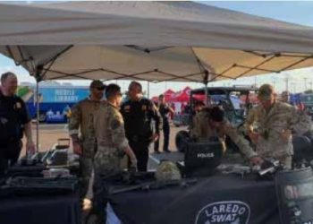 Responden laredenses a la convivencia National Night Out