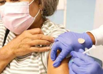 A ENFERMOS CRÓNICO DEGENERATIVOS Exhortan a aplicarse vacuna anti Covid-19