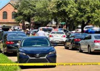 Mujer es atacada a puñaladas por su novio