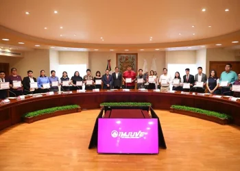 Promueve IMJUVE participación política de jóvenes con Cabildo Juvenil
