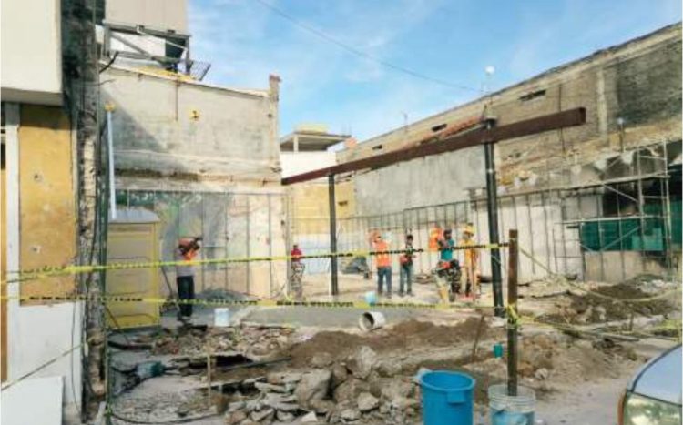 UN PEDAZO DE HISTORIA Derrumban El Principal