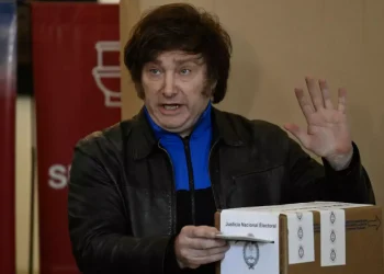 Sorpresa en elecciones en Argentina: Massa gana y va a segunda vuelta con Milei