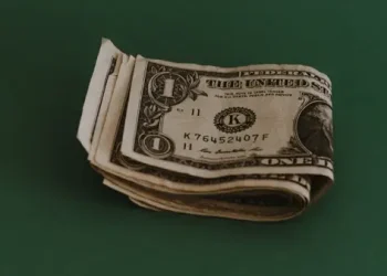 Precio del Dólar Hoy 20 de Octubre 2023 en México: Así Amaneció el Peso en el Tipo de Cambio